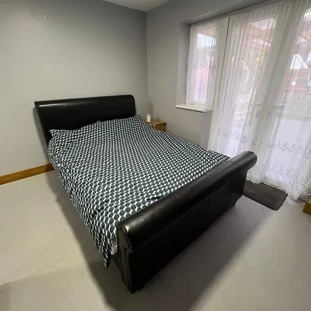 One Bed Cosy Flat Apartment Maidenhead Exterior photo